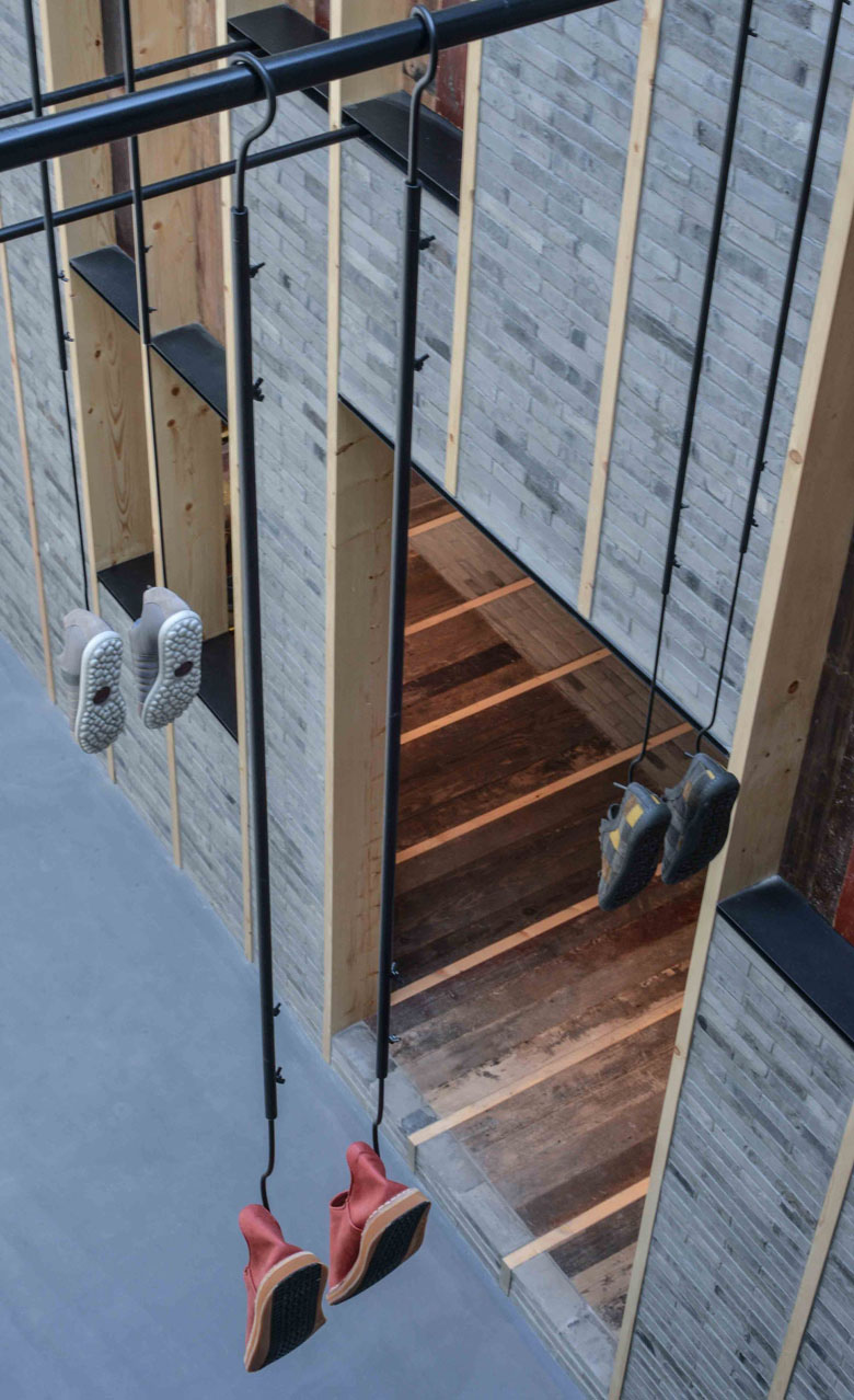 ϺCamper콢 չʾ칫һƷռ