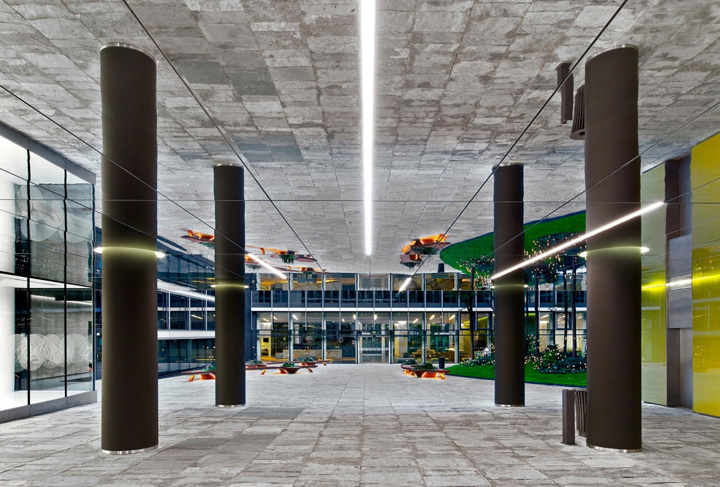Ħݻ ϽİCapital 8ʽ칫