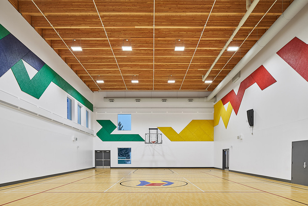 鶯 ôEscuela Mill Creek˫ѧУ