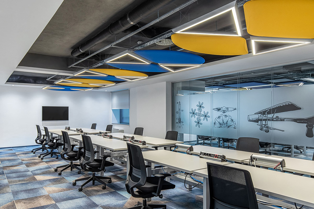 ʱ ѯ˾Infosys Consulting ǰ칫
