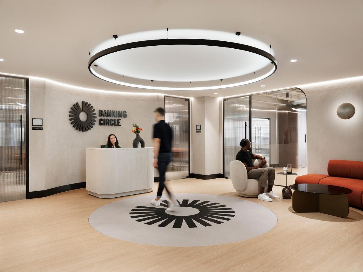 Banking Circle׶ܲԻζ߼ŶӴ