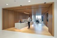 ����Ͷ�ʹ�˾�׶��ܲ��칫 ǰ̨�Ӵ�