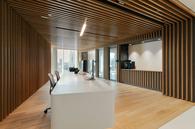 ����Ͷ�ʹ�˾�׶��ܲ��칫 ǰ̨�Ӵ�