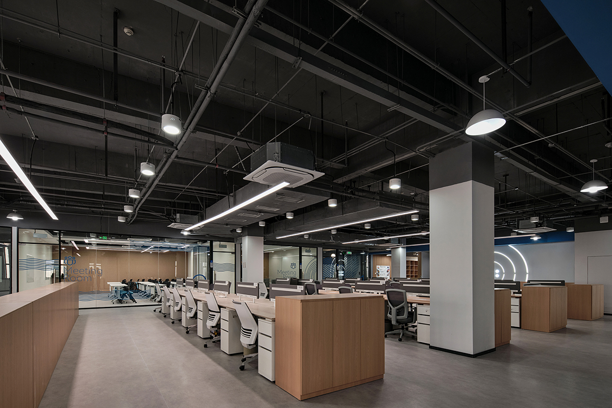 ���ݵ±ȵ�ģ�����������ɳڵĵ��Ӳ����з��ռ�