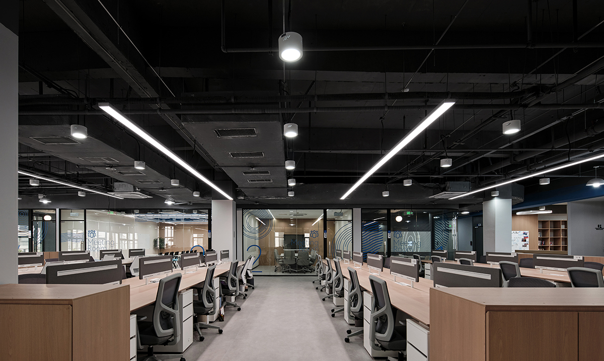 ���ݵ±ȵ�ģ�����������ɳڵĵ��Ӳ����з��ռ�