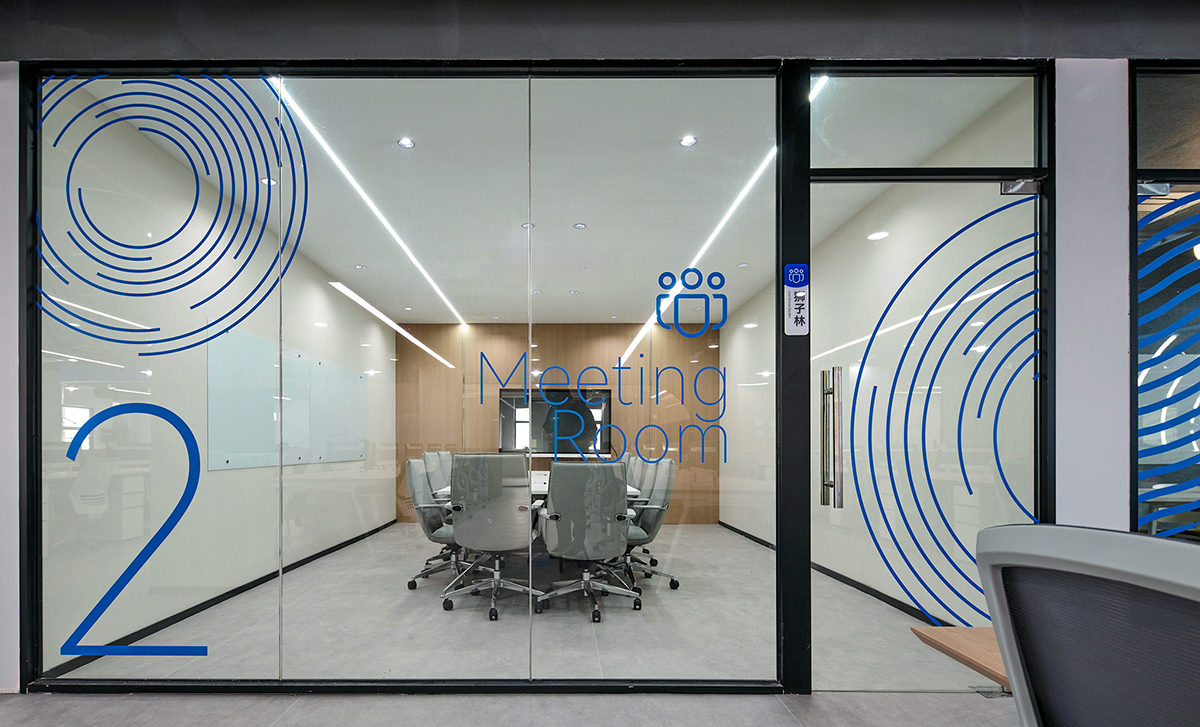 ���ݵ±ȵ�ģ�����������ɳڵĵ��Ӳ����з��ռ�