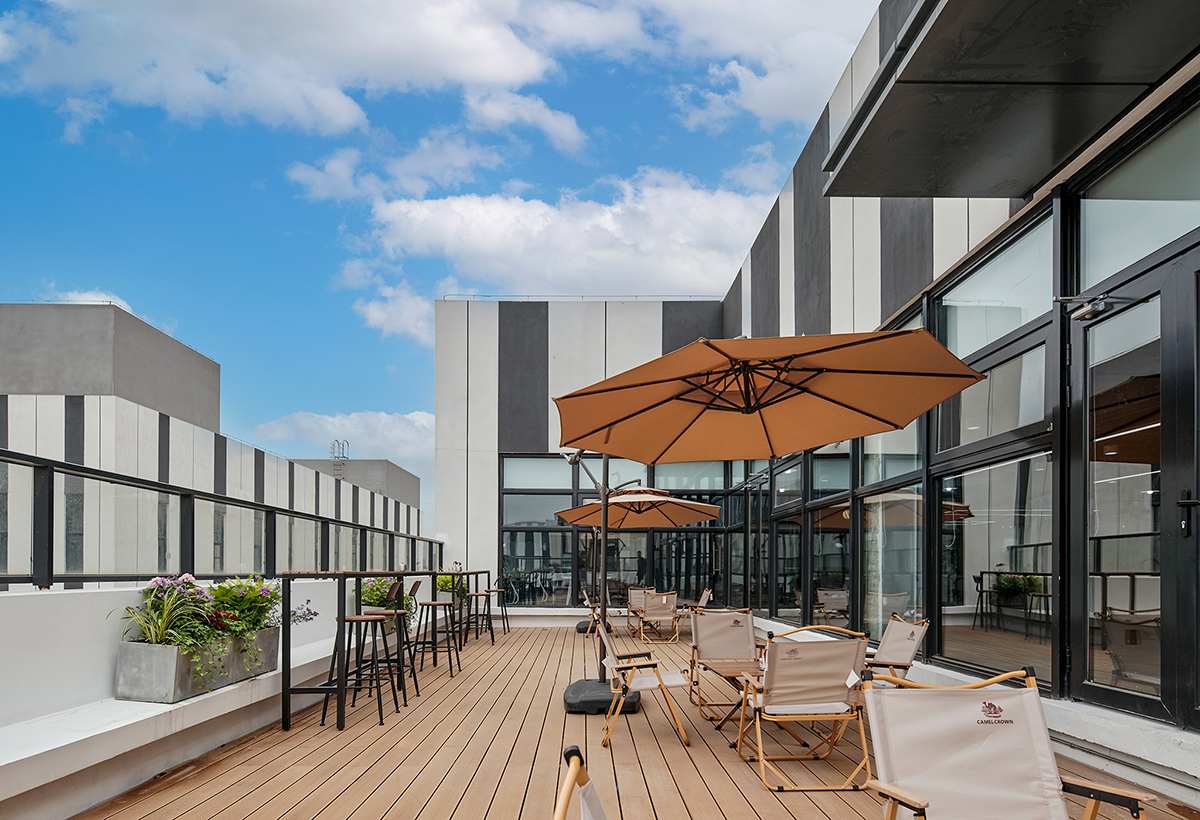 ���ݵ±ȵ�ģ�����������ɳڵĵ��Ӳ����з��ռ�