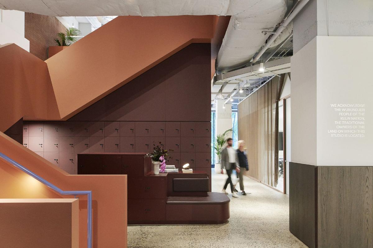 Gray Puksand ī�����ܲ�������ʦΪ�Լ�����������