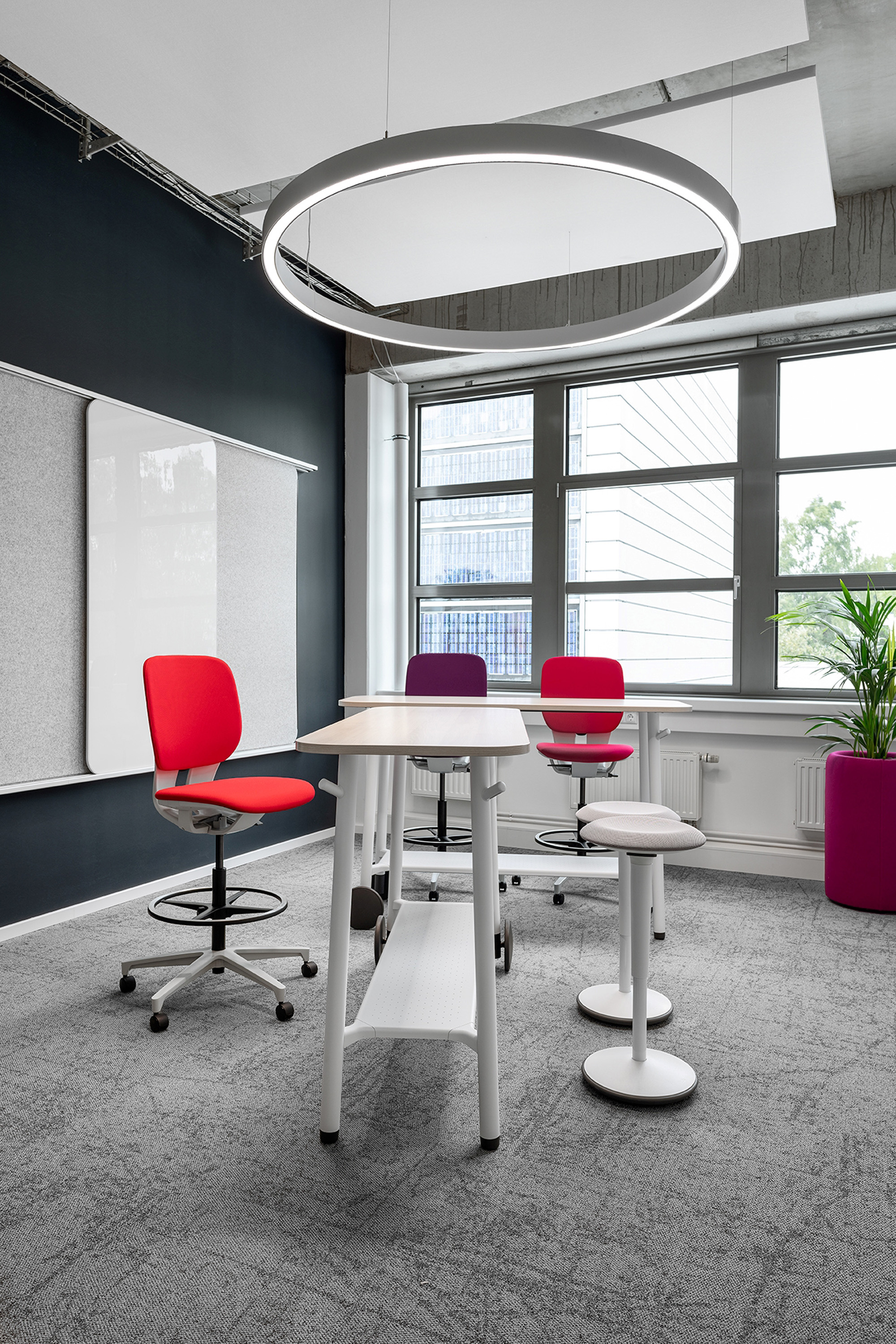 Comet Yxlon�����칫�ң����������ҵ�Ļ�����