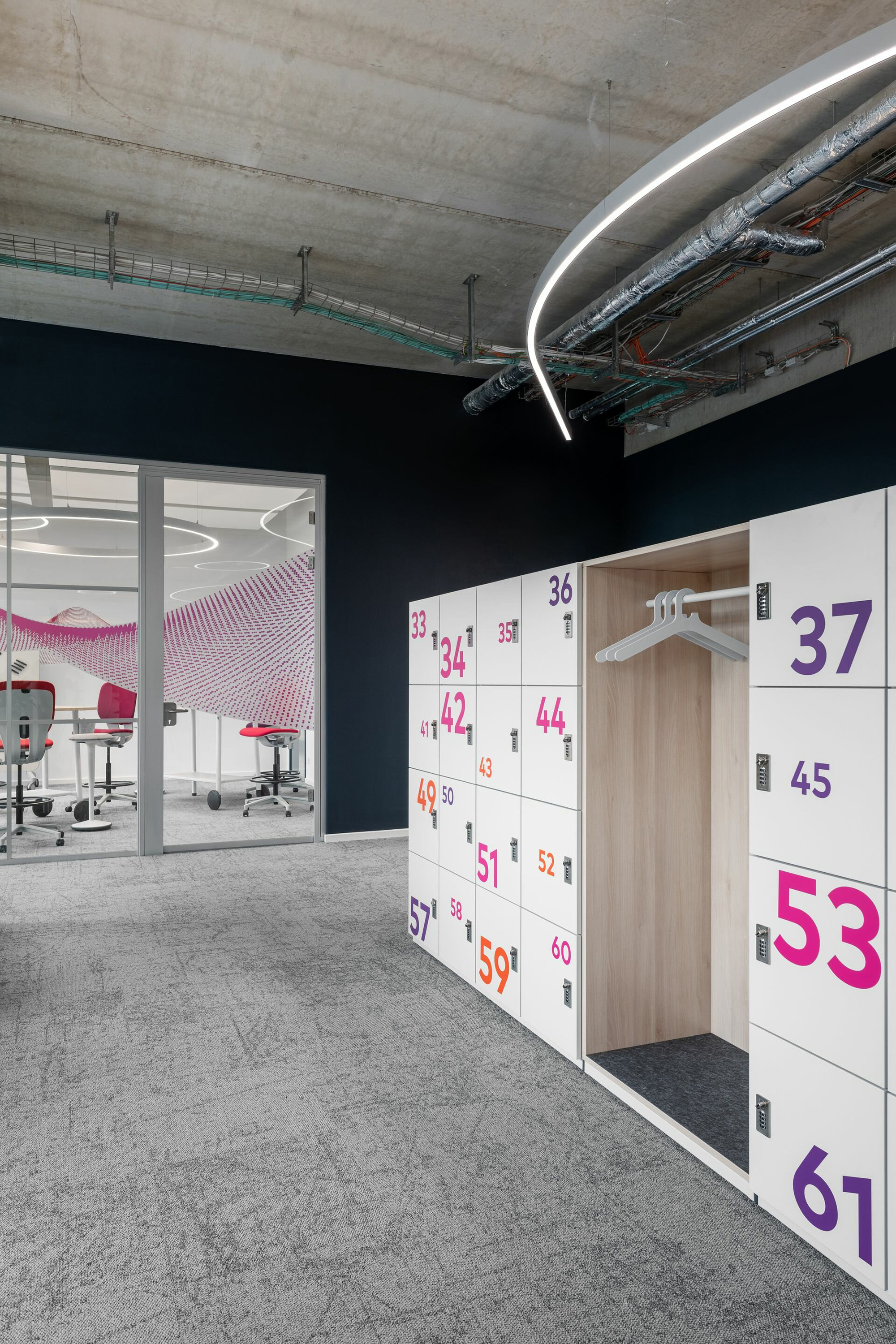 Comet Yxlon�����칫�ң����������ҵ�Ļ�����