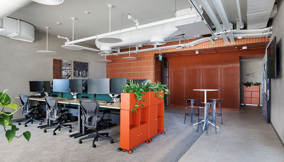 LinkedIn����ά���ܲ���ģ�鸳�ܣ�ī��֮��