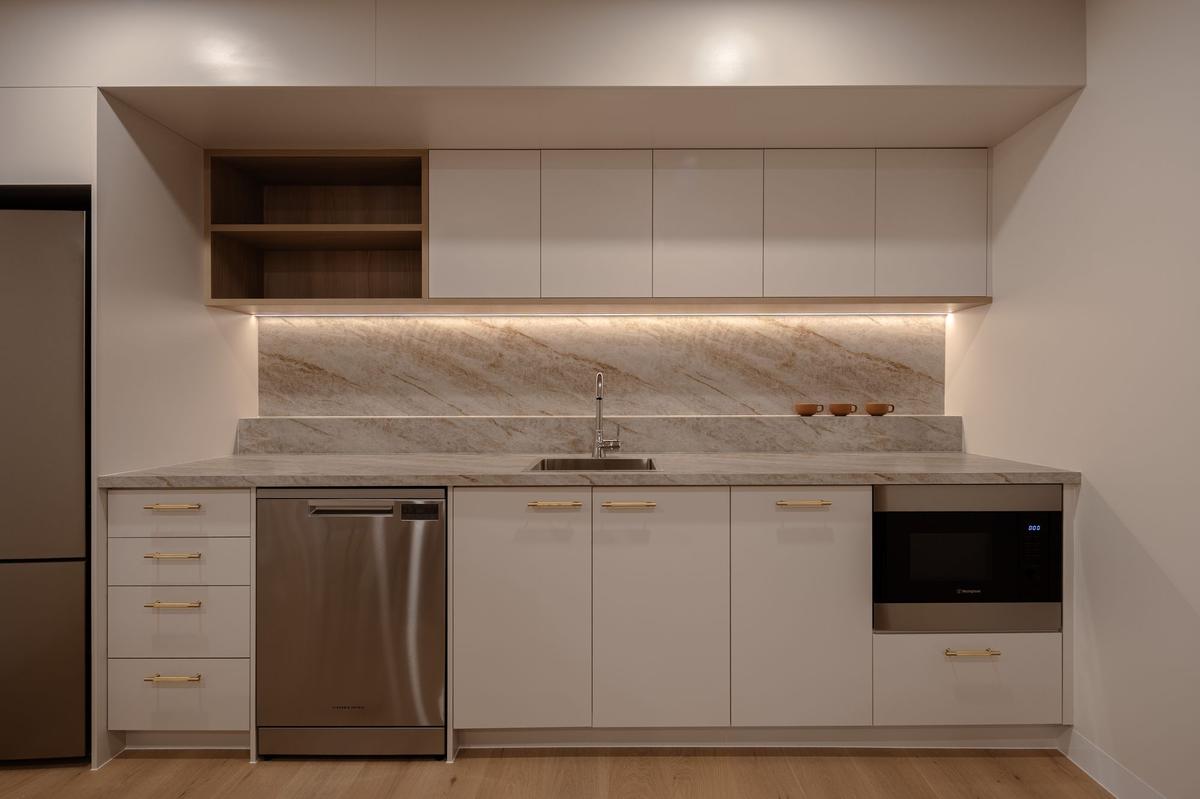 ����˹��26�Ű칫����䣺�����շ���װ���칫��