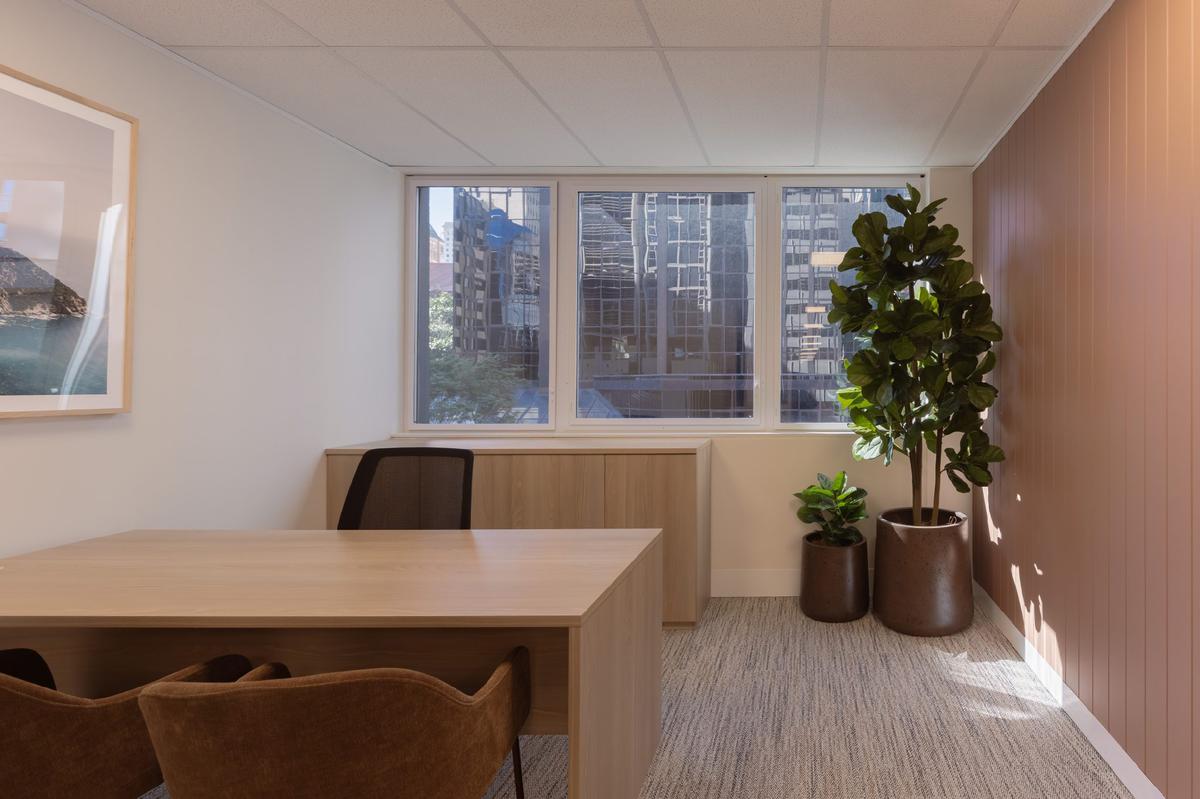 ����˹��26�Ű칫����䣺�����շ���װ���칫��