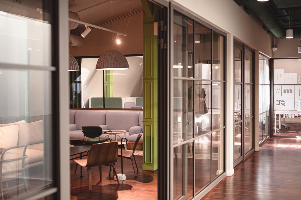 ����Concordia���ϰ칫���ɳ����Ǹ��߽׵Ŀռ�������