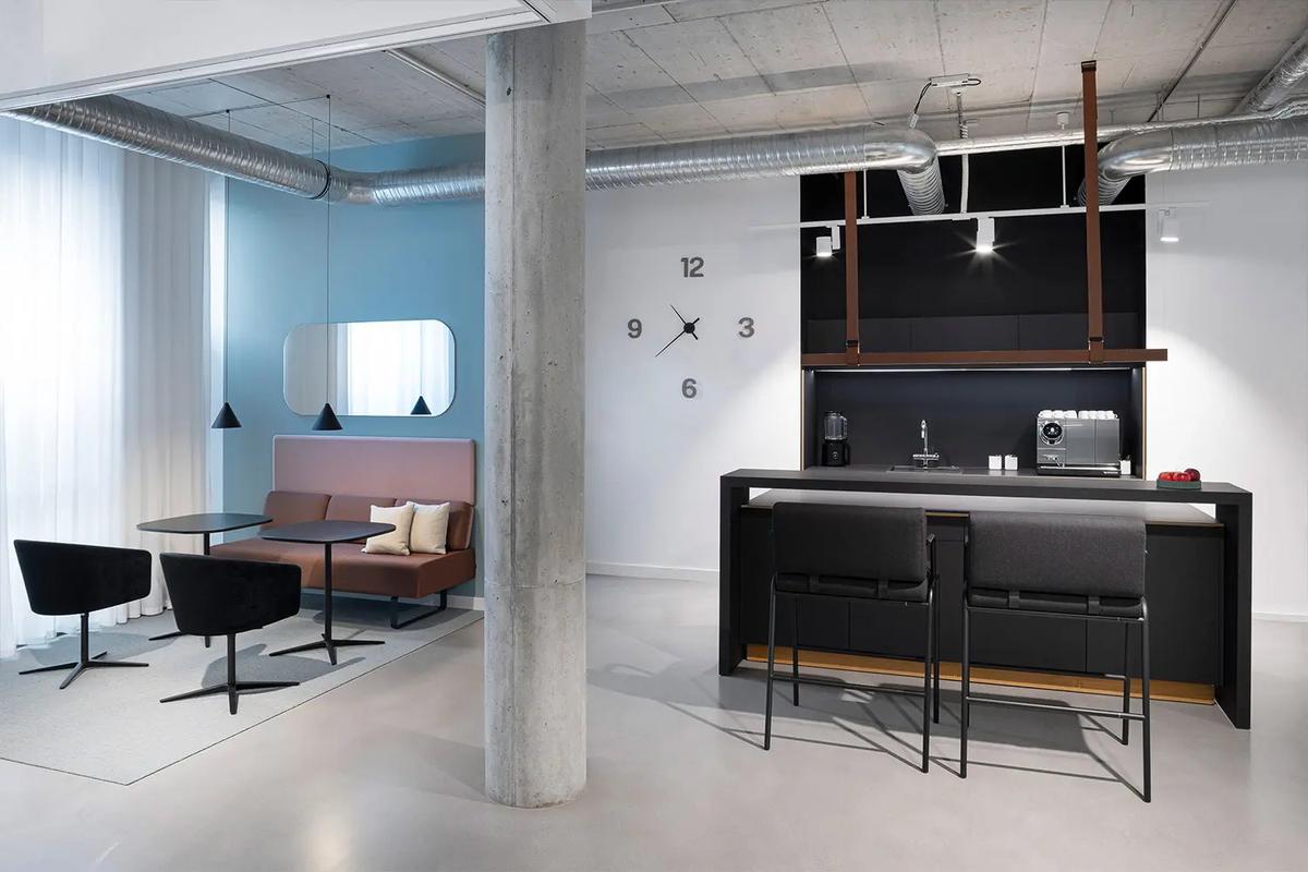 Bene�¹������˸�չ��