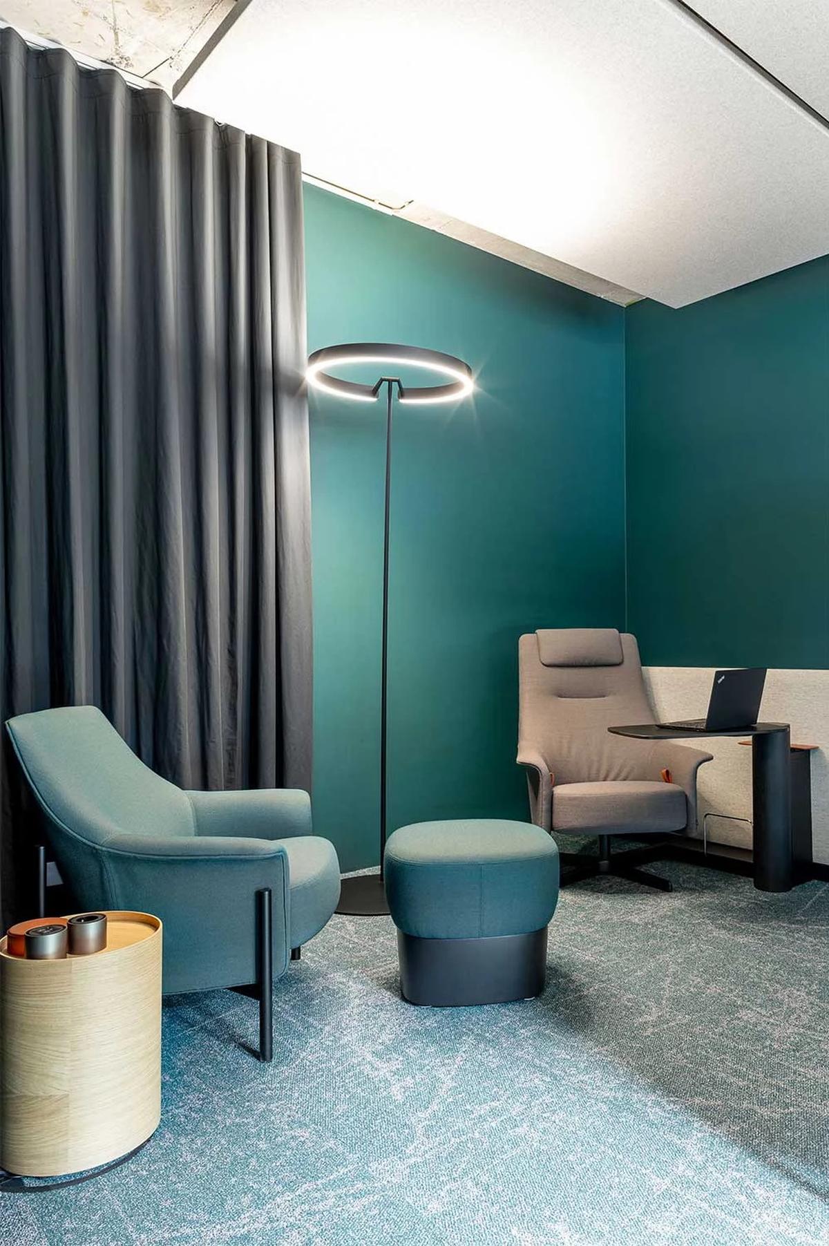 Bene�¹�Ľ���չ��