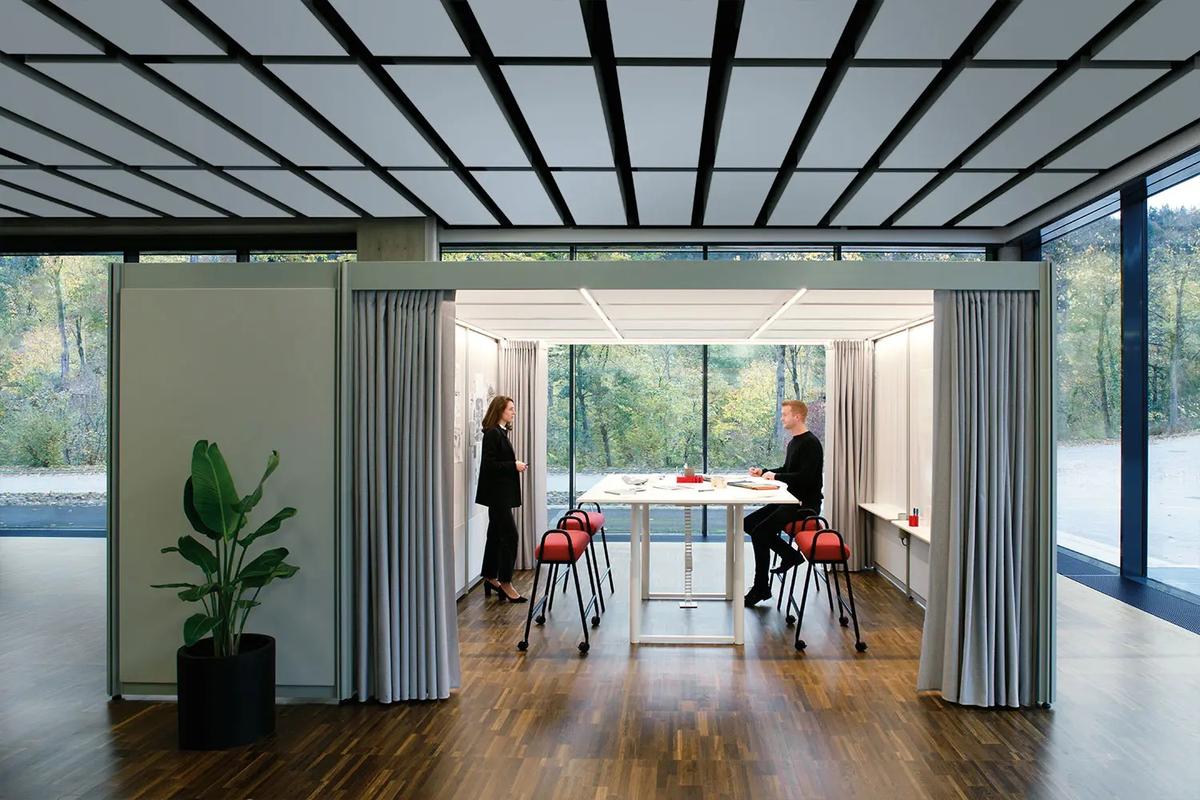 Bene�¹�Ľ���չ��