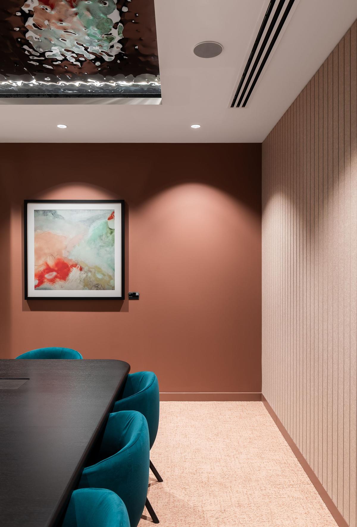 ��ѯ��˾Headland�׶��ܲ���������Ϊ�ˣ���δ��֮��