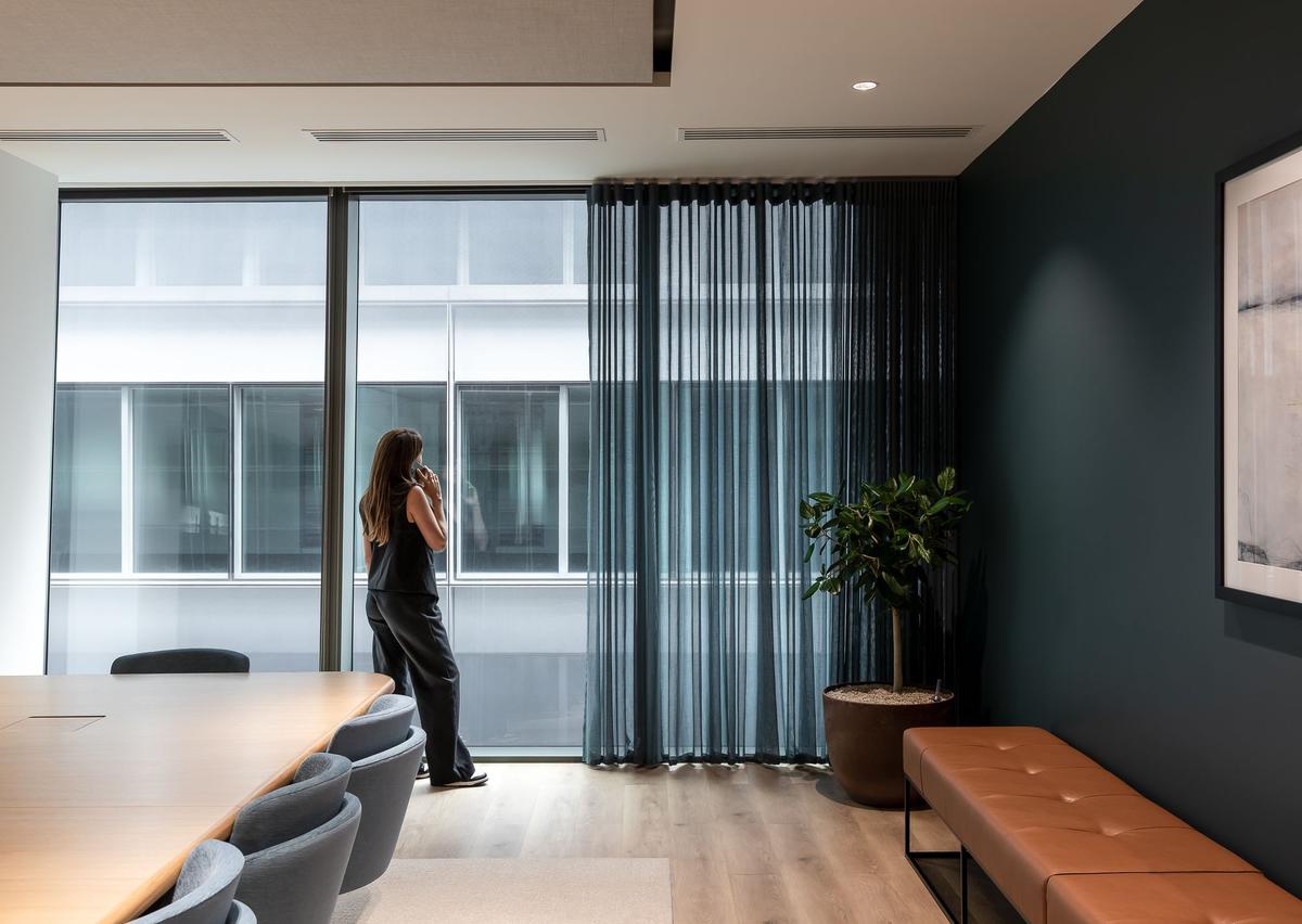 ��ѯ��˾Headland�׶��ܲ���������Ϊ�ˣ���δ��֮��