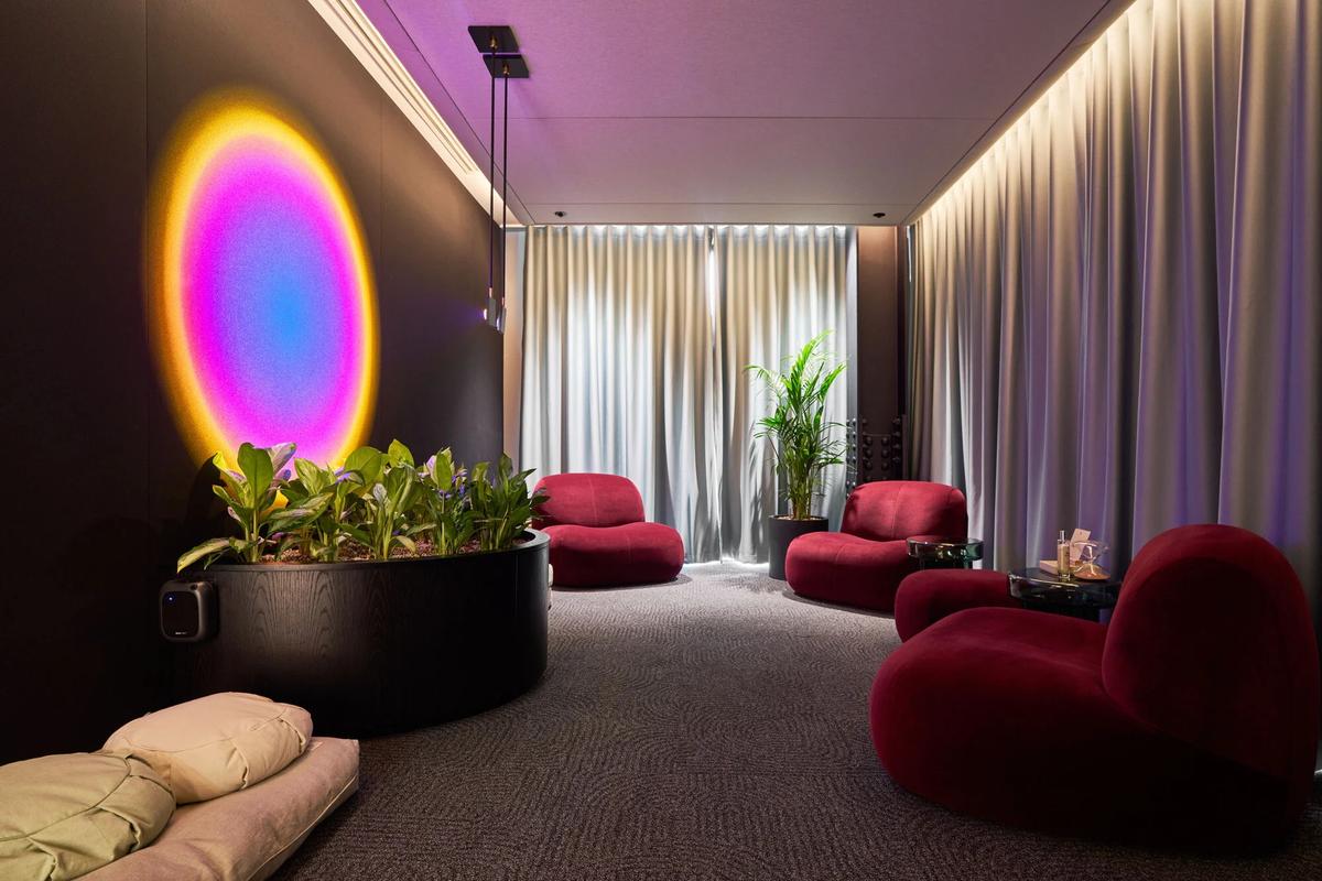 ���ڿƼ���˾�׶��ܲ���һ������¥�ݼ���Ų㹤���ռ�