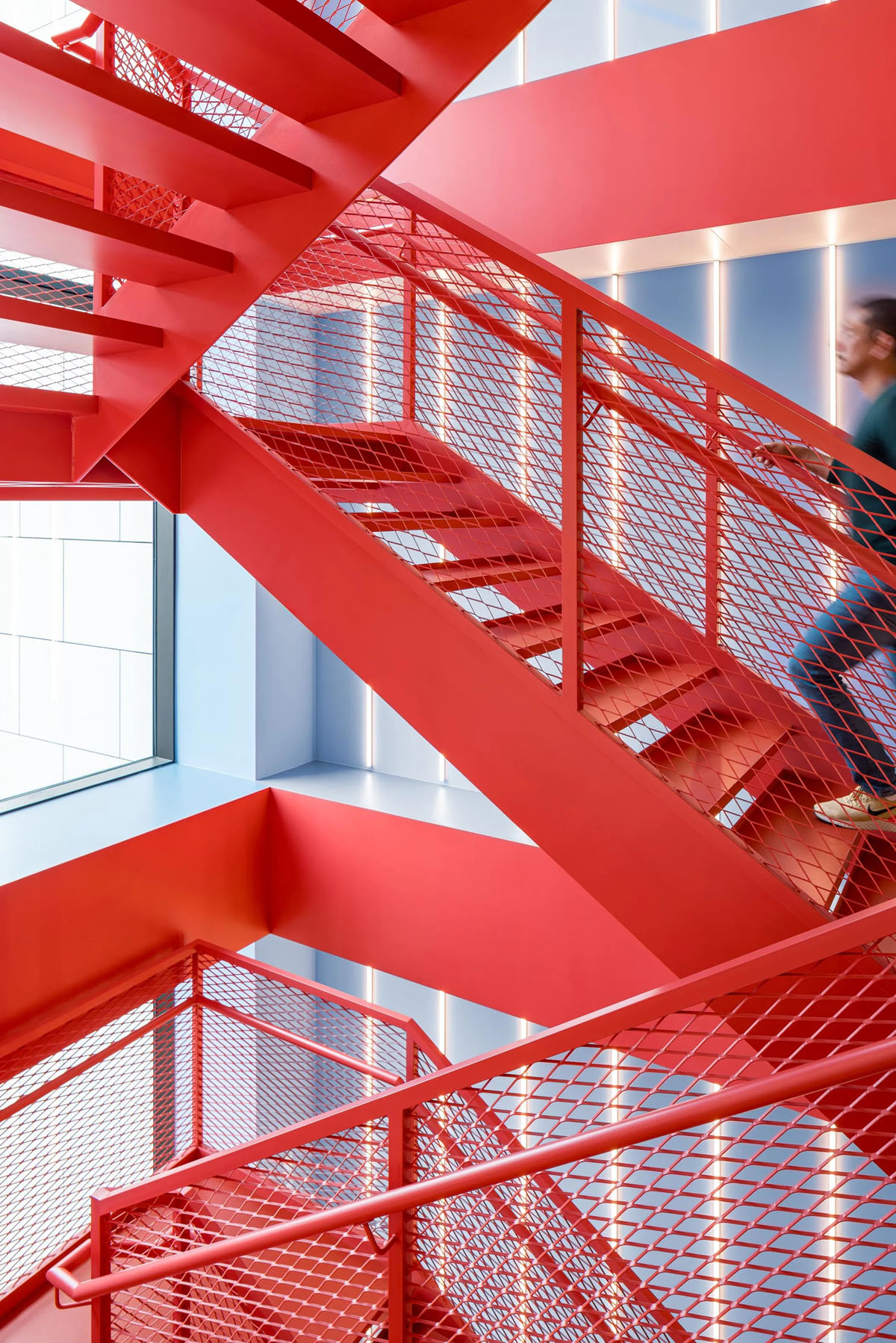 ˽ļͶ��Ardian�����˸���������Ȼ�鶯�ĸ߶��칫��ѧ