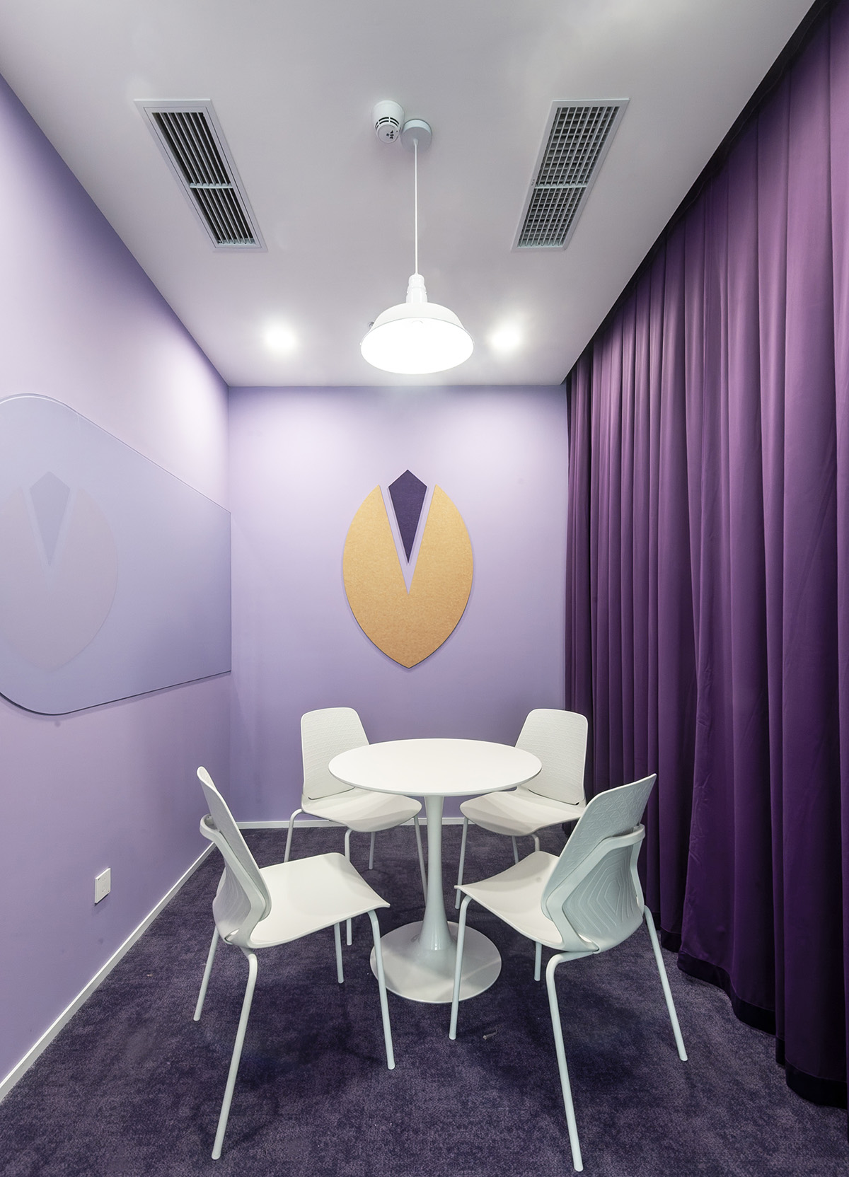 ������δ����Ψ���ɶ��칫�ռ�ȫά������