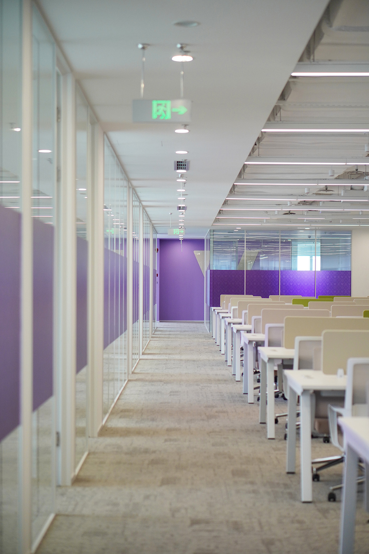 ������δ����Ψ���ɶ��칫�ռ�ȫά������