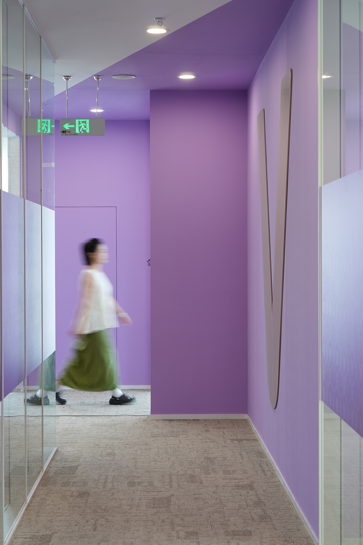 ������δ����Ψ���ɶ��칫�ռ�ȫά������