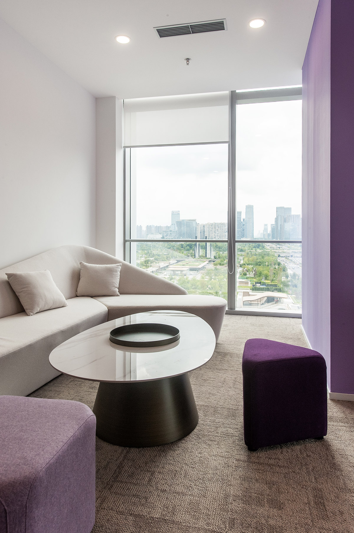 ������δ����Ψ���ɶ��칫�ռ�ȫά������