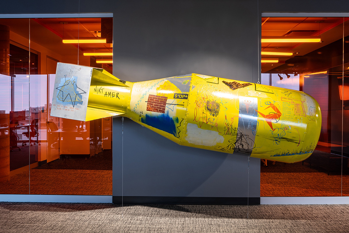 Gearbox����������Ϸ�����ң���һ����ͷ����ʢ��