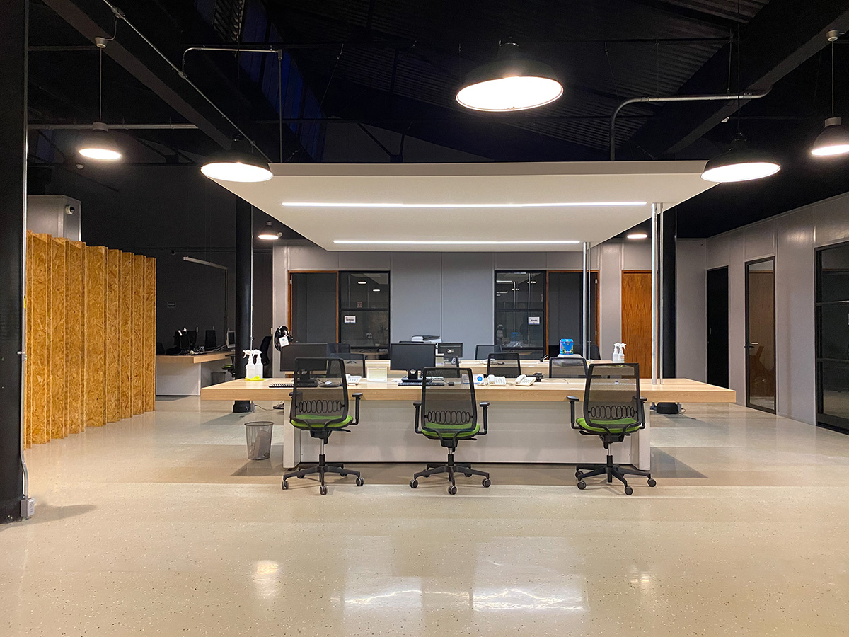 ī����Leonali�칫¥���Ͻ�����ѭ��������