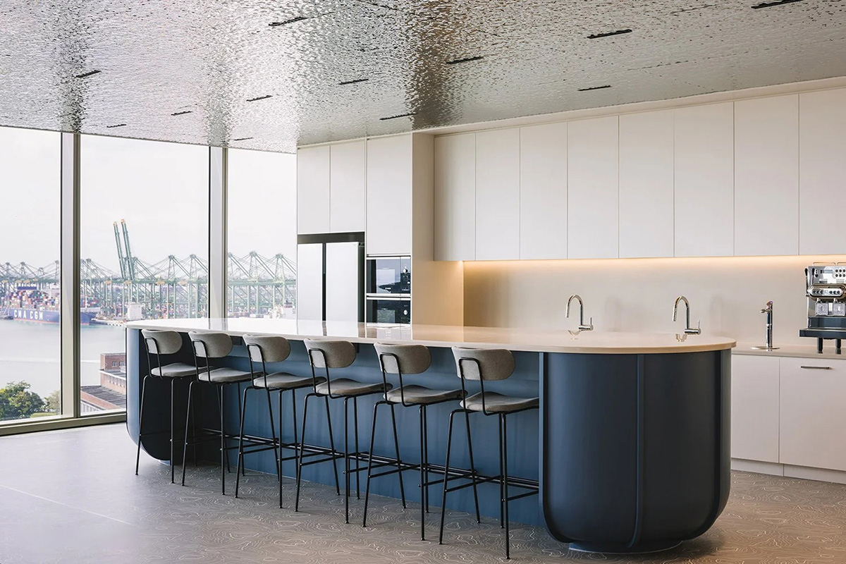 ���ܾ�ͷ Anglo-Eastern�¼��£���������ѧд��칫����