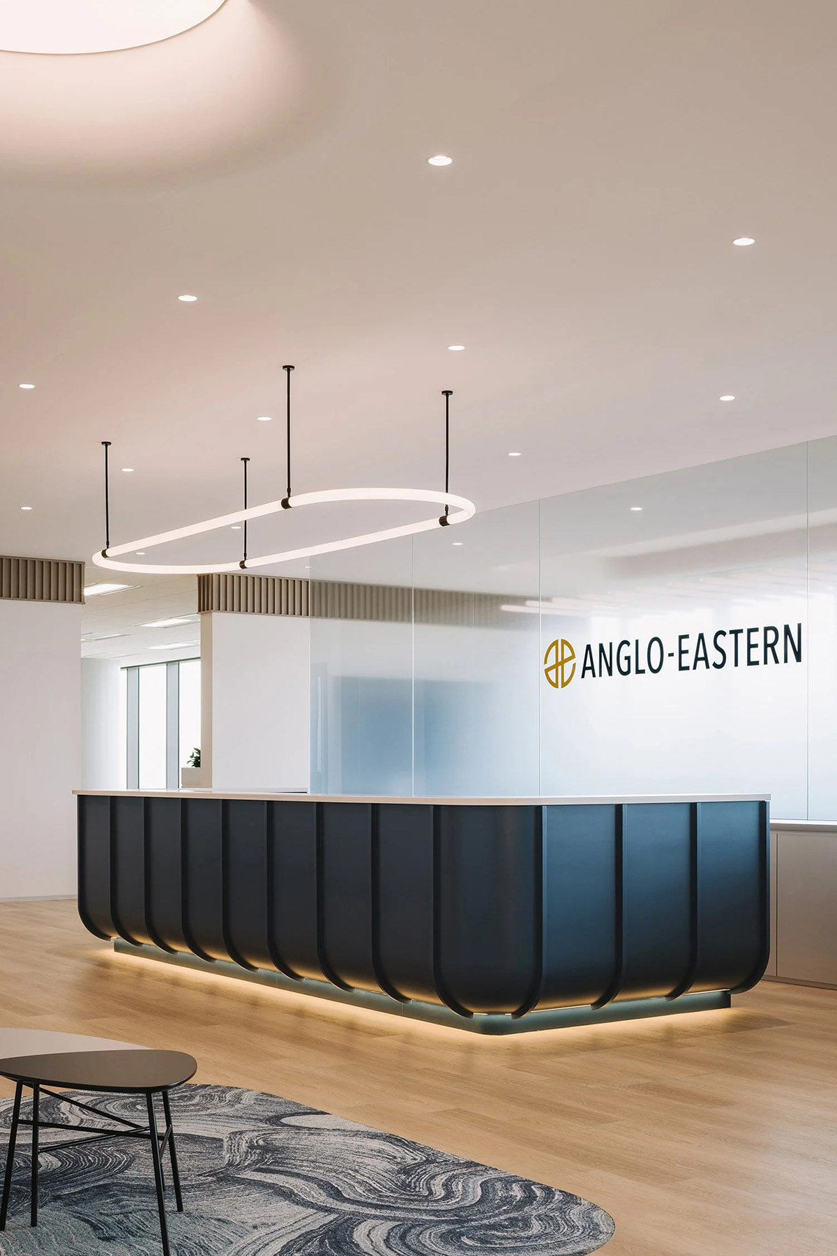 ���ܾ�ͷ Anglo-Eastern�¼��£���������ѧд��칫����