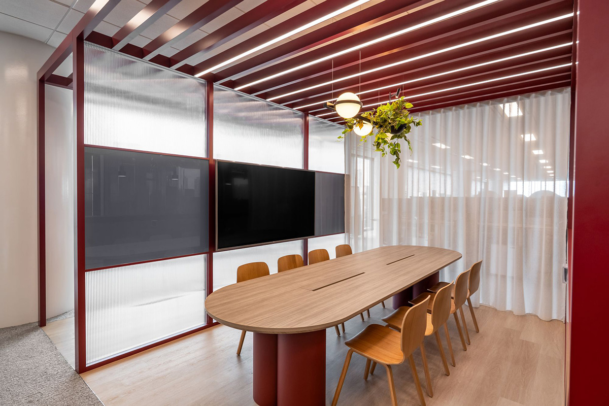 ���ܾ�ͷ Anglo-Eastern�¼��£���������ѧд��칫����