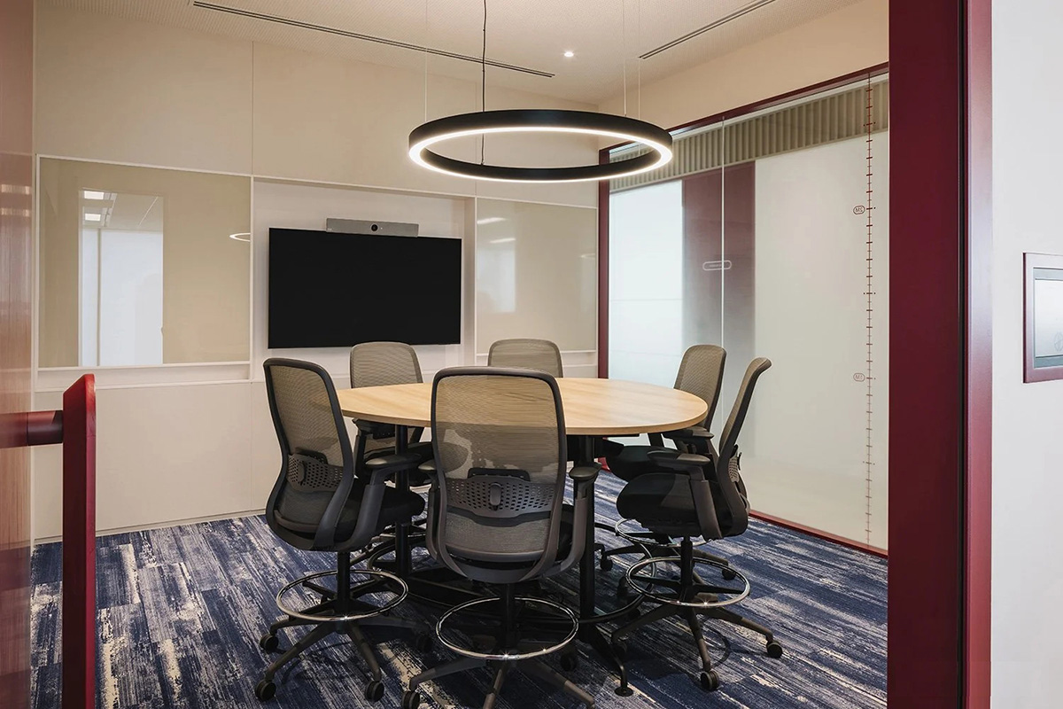 ���ܾ�ͷ Anglo-Eastern�¼��£���������ѧд��칫����