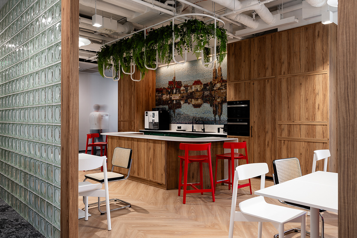 ծ����չ�˾KRUK�����ܲ�������ɳ����ݽ��ĸ��Ͽռ�