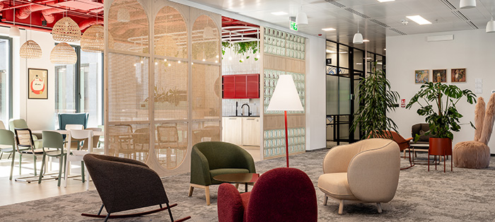 Atlas Copco�Ϻ��������ģ���������ѧ���ں�