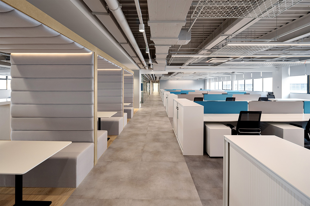 Atlas Copco�Ϻ��������ģ���������ѧ���ں�