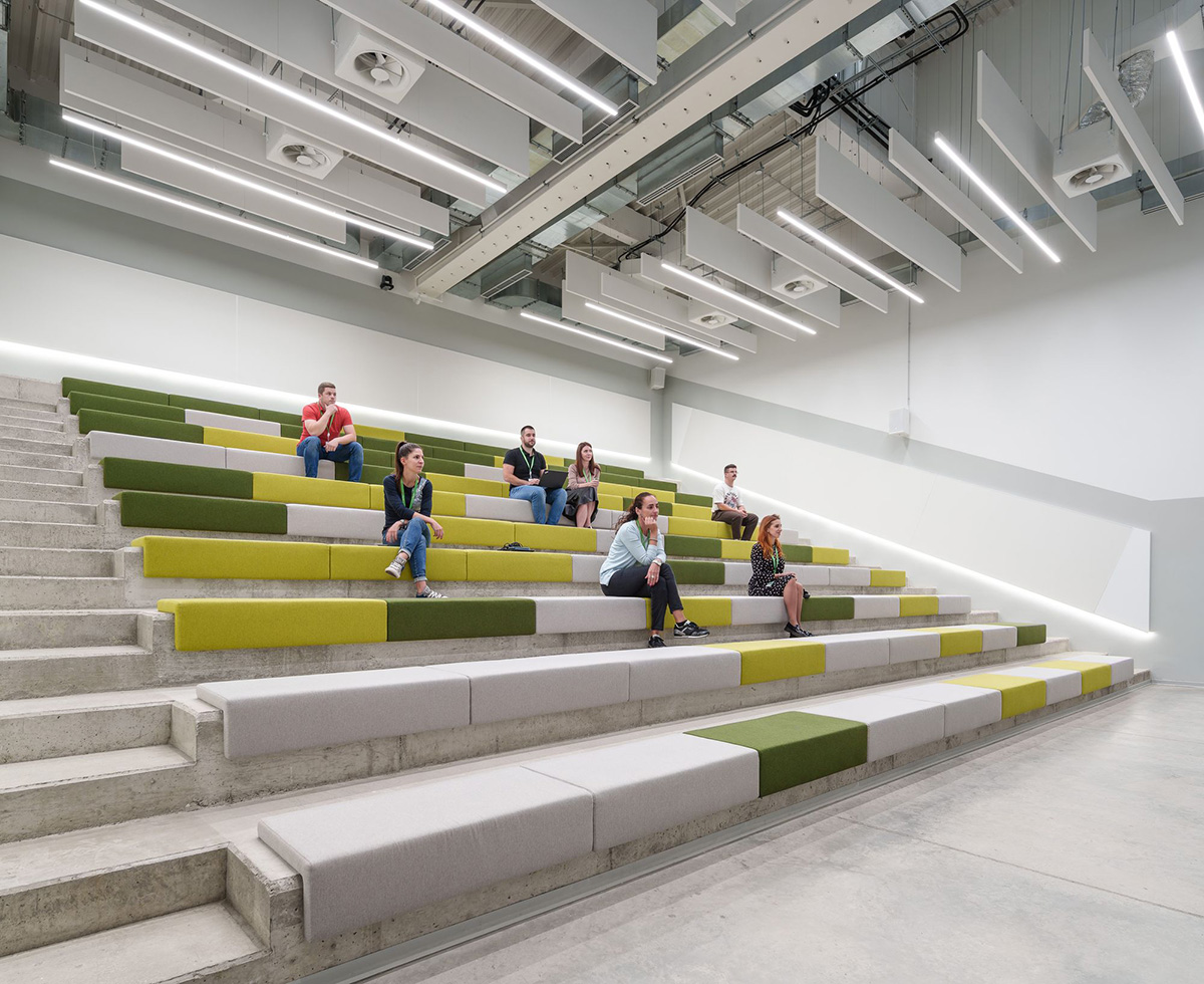 Schneiderʩ�͵µ������ģ��ɳ����������ҵ��