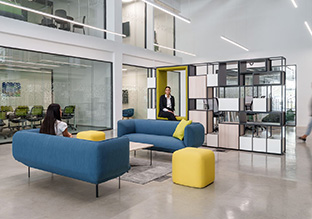 ʱ�а칫ѵ��Ӫ-39 | ���нӴ�����װ�μ���ġ