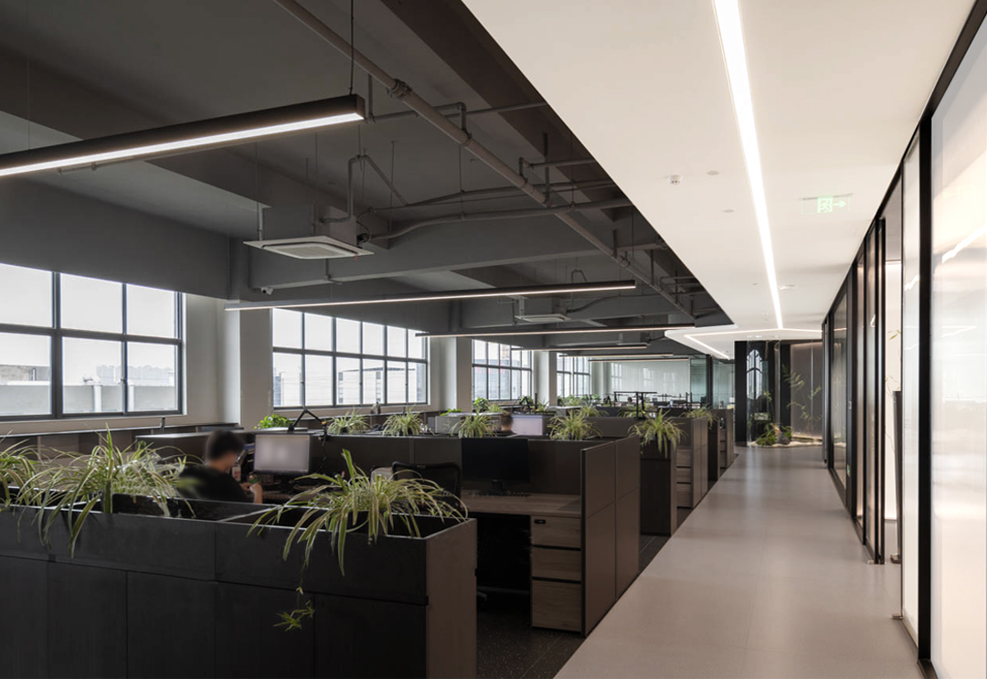 ��Ե��֯�����ܲ��칫����ɫ��ѧ�Ŀռ�ת��