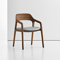 ��������֥�Ӹ��ܲ��칫