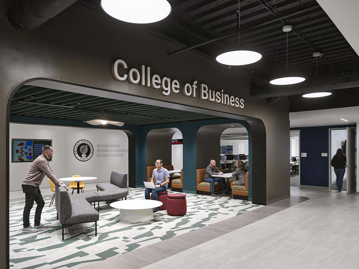 �������ش�ѧ����������δ���Ķ�����ѧԺ