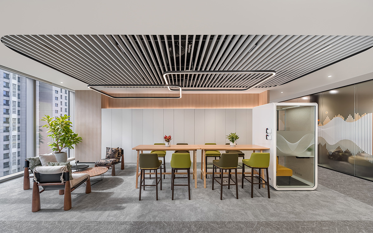 ���������칫�ң�AIоƬ��ҵ�����������Ͱ칫�ռ�