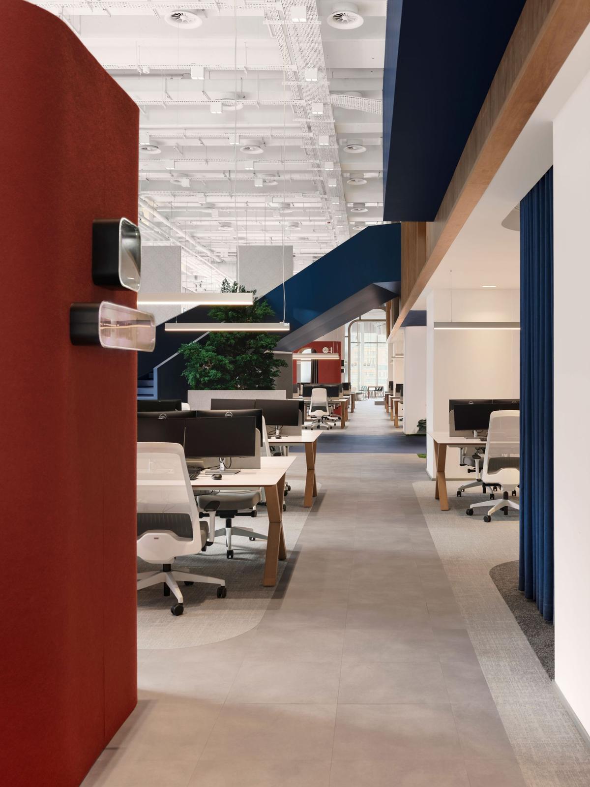 ��ѯ��˾Marsh McLennan��˹̹��������������ϵ�칫���