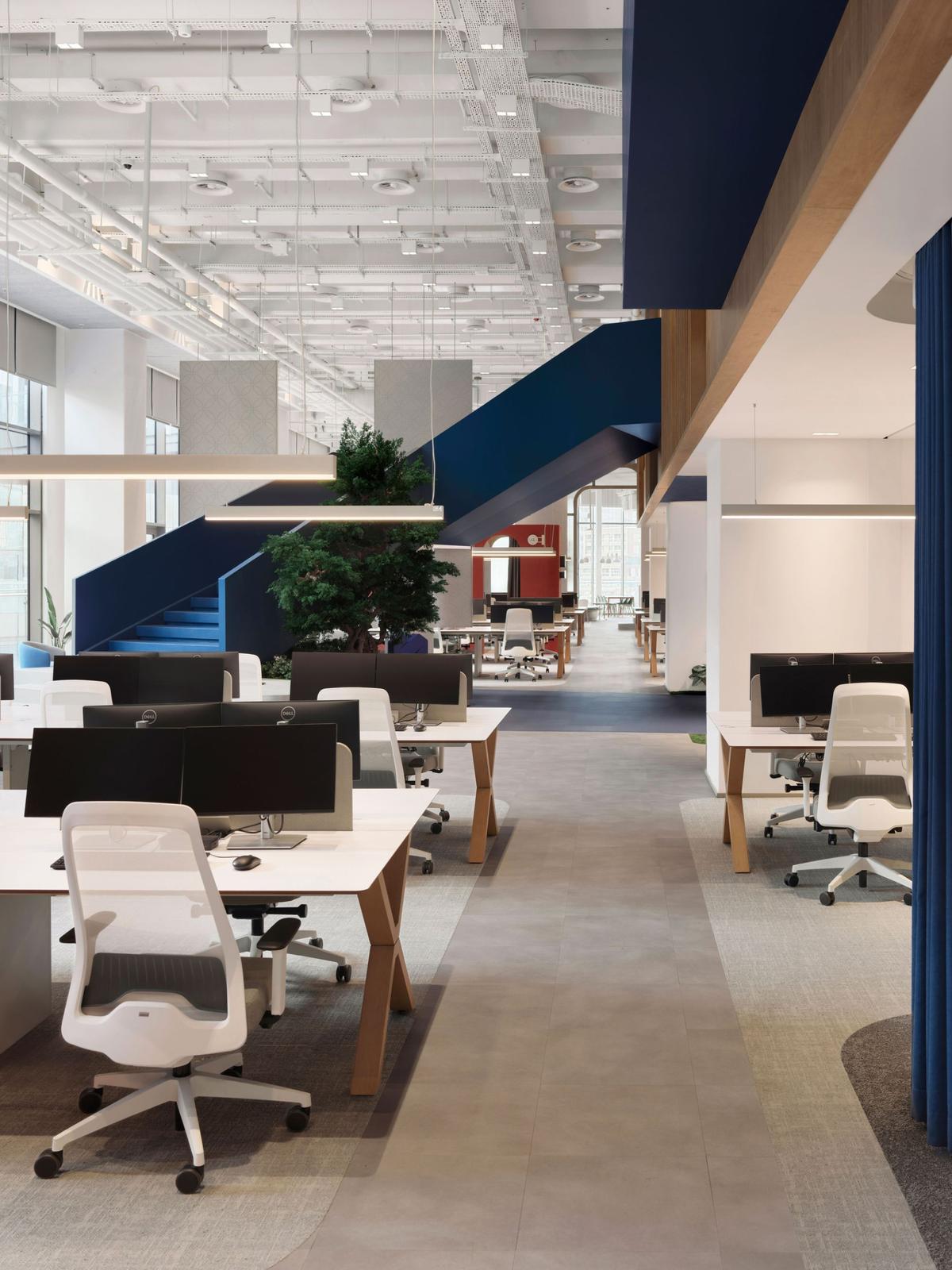 ��ѯ��˾Marsh McLennan��˹̹��������������ϵ�칫���