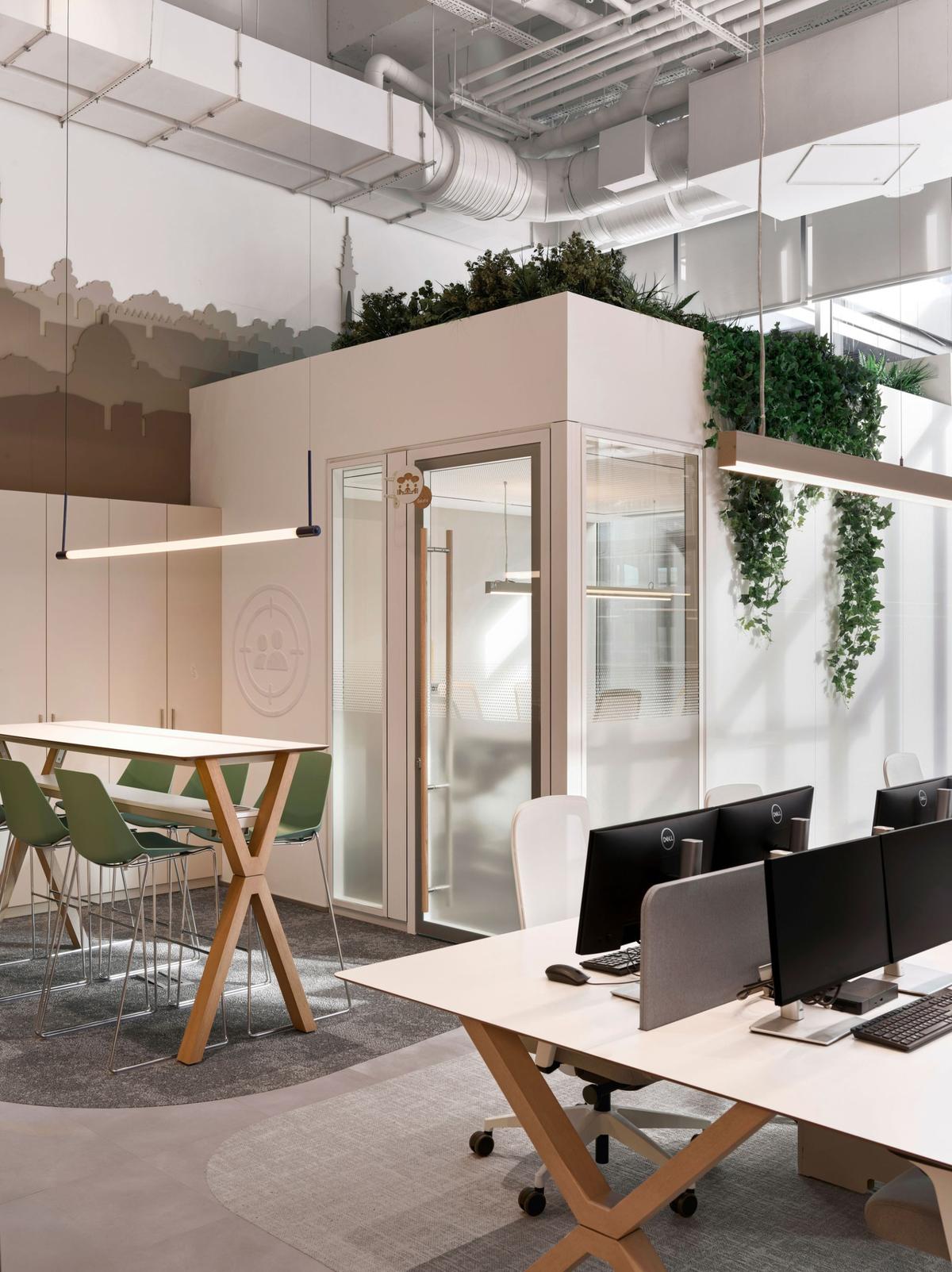 ��ѯ��˾Marsh McLennan��˹̹��������������ϵ�칫���