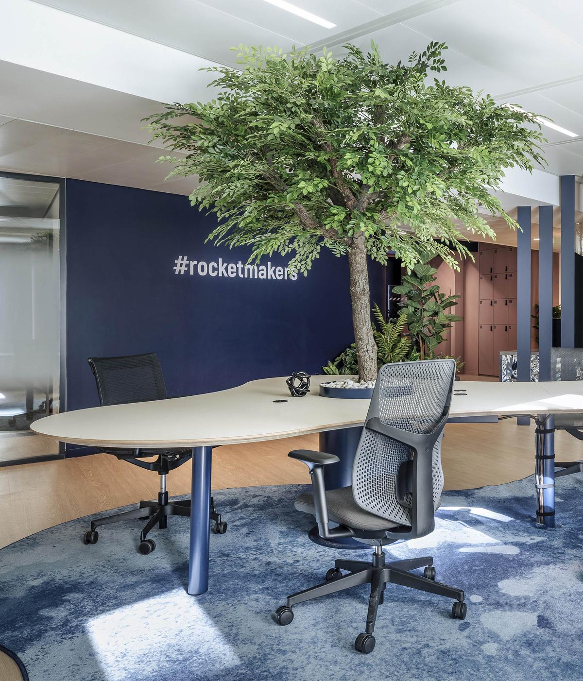 Ariane ���켯�Ű����ܲ������Ĵ�Ԫ�ع���Ա������