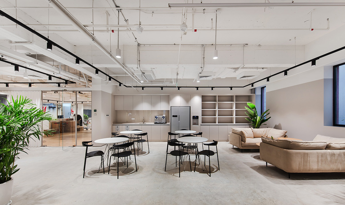 H&M�Ϻ��칫�ռ䣺���֮ۡ