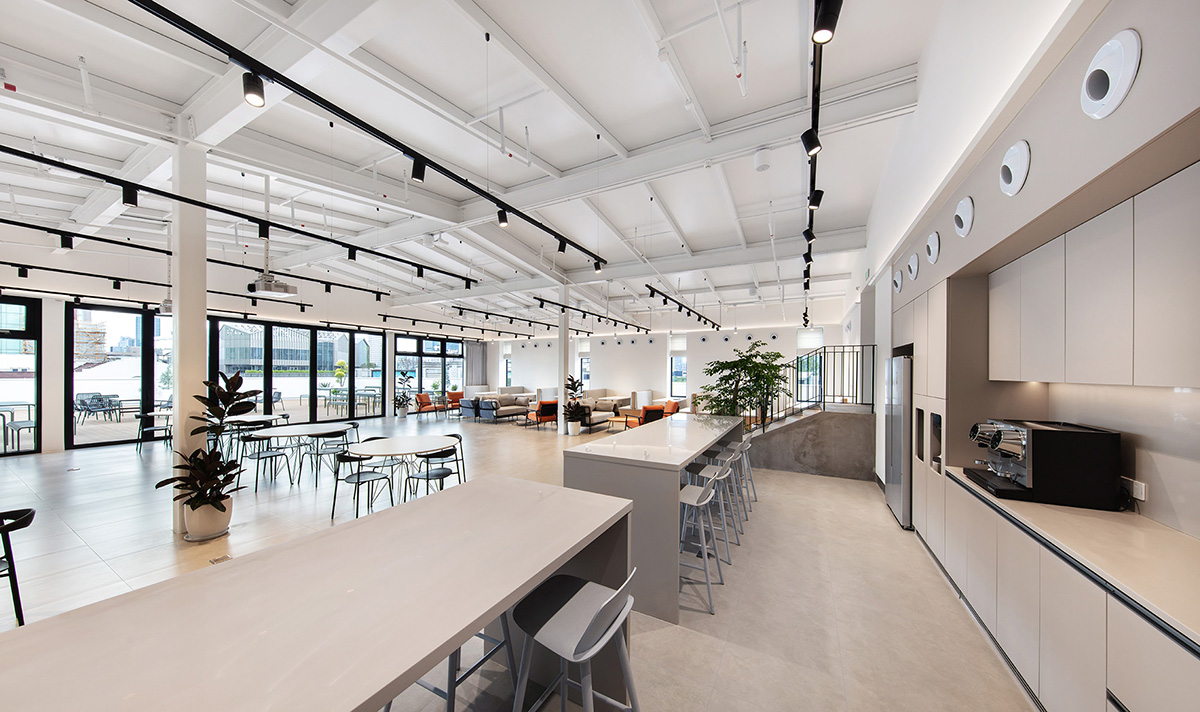 H&M�Ϻ��칫�ռ䣺���֮ۡ